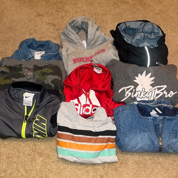 9 2T jackets, zip up, and sweatshirts - Picture 1 of 5
